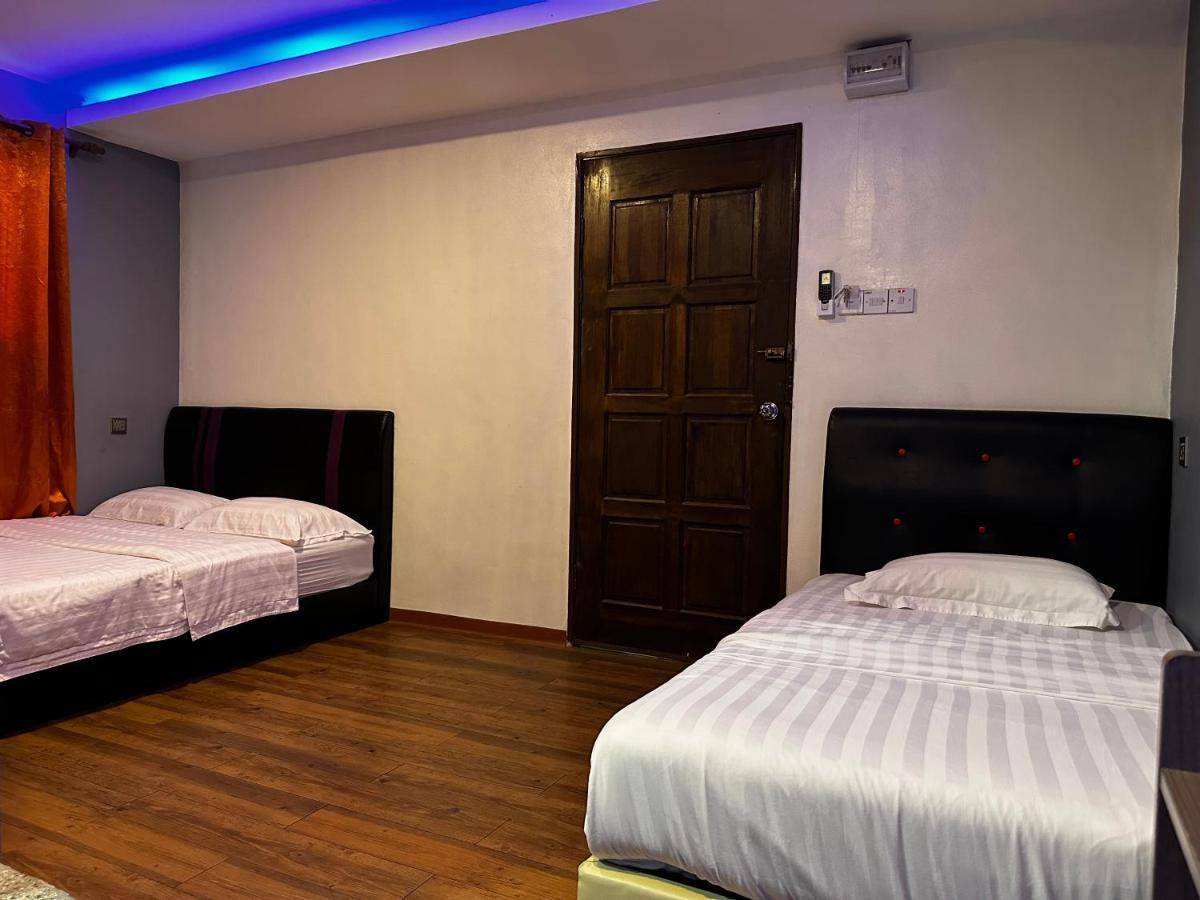 Cow B Homestay Semporna Bagian luar foto