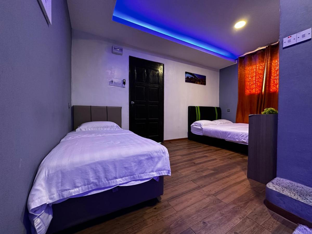 Cow B Homestay Semporna Bagian luar foto