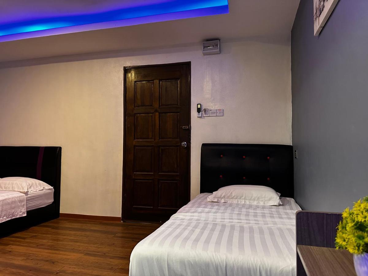 Cow B Homestay Semporna Bagian luar foto