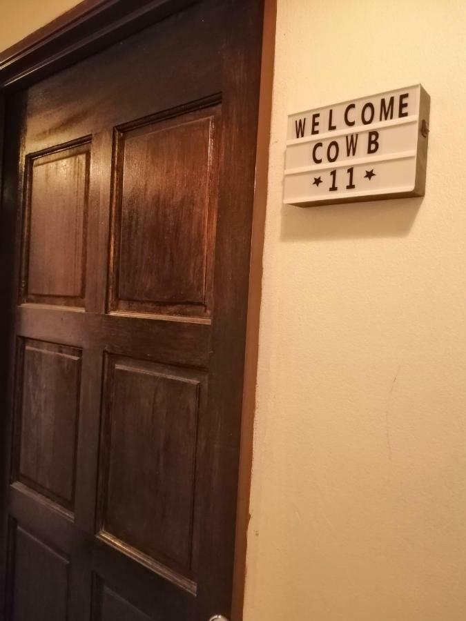Cow B Homestay Semporna Bagian luar foto
